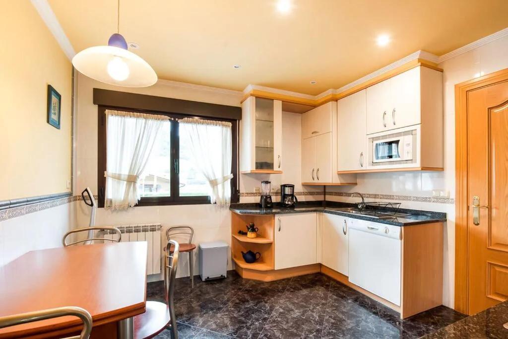 Magnifica Casa Con Jardin, Bbq E Hidromasaje Βίλα Leitza  Εξωτερικό φωτογραφία